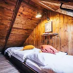 Πανσιόν Fialka 4*