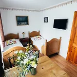 Πανσιόν Fialka 4*