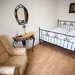 Fialka Πανσιόν