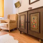 Fialka Πανσιόν