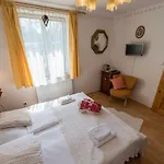 Πανσιόν Fialka