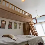 Fialka Πανσιόν