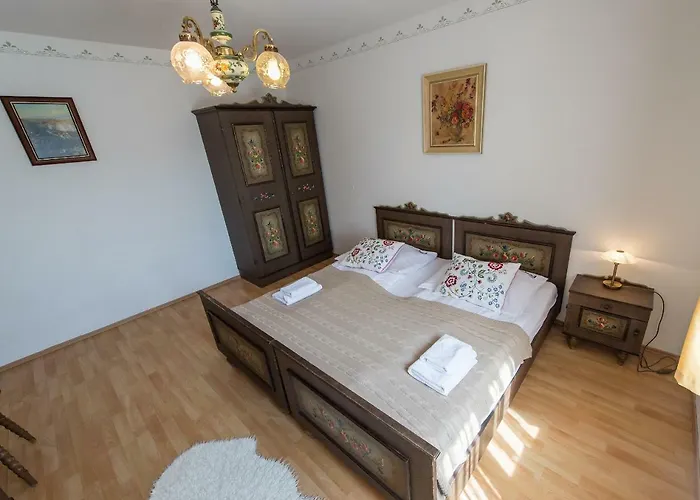 Guest house Fialka 4*